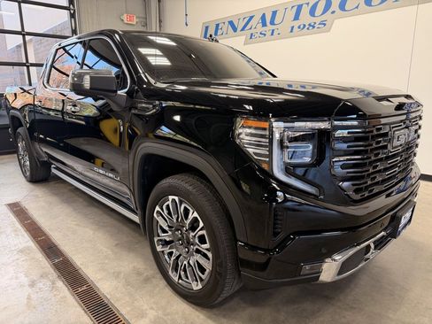 Used 2025 GMC Sierra 1500 Denali Ultimate image 2