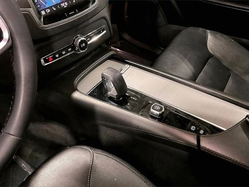 Certified 2023 Volvo XC90 B5 Core w/ Protection Package Premier image 15