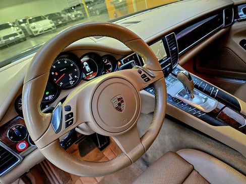 Used 2012 Porsche Panamera w/ Premium Pkg RWD image 20