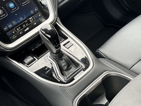 Used 2025 Subaru Outback Touring XT w/ Tech Package 2 image 14