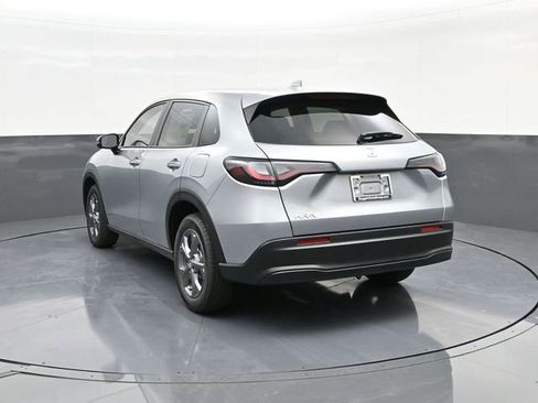 New 2026 Honda HR-V LX image 8