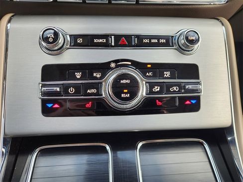 Used 2021 Lincoln Aviator 2WD image 18