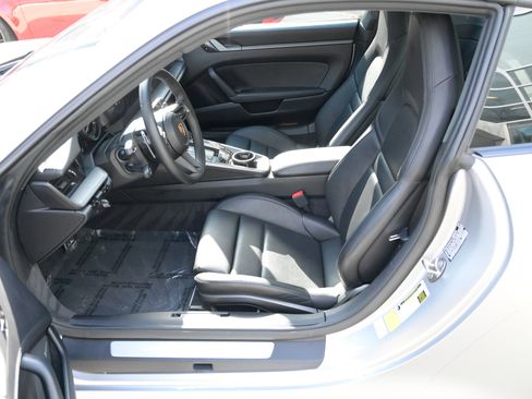 Used 2020 Porsche 911 Carrera S image 17