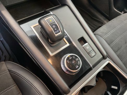 Used 2023 Mitsubishi Outlander SE image 14