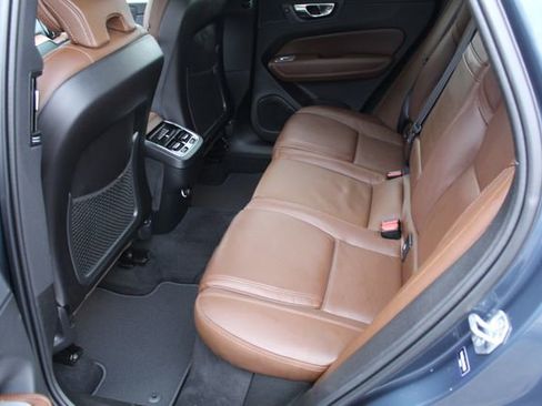 Used 2020 Volvo XC60 T6 Inscription w/ Protection Package AWD/4WD image 15