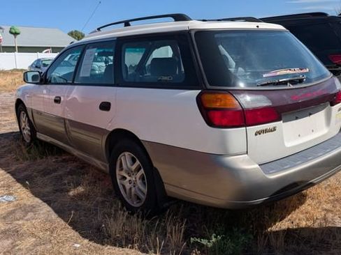 Used 2000 Subaru Outback Wagon AWD/4WD image 3