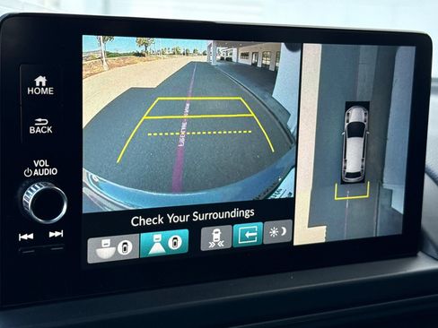 Certified 2023 Honda Pilot TrailSport image 23