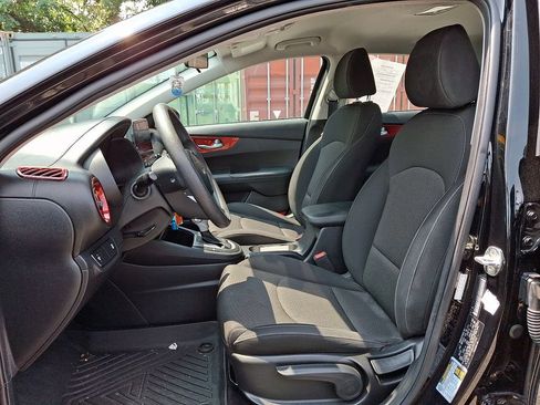 Used 2023 Kia Forte LXS FWD image 11