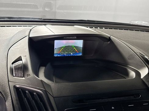 Used 2017 Ford Escape SE image 16