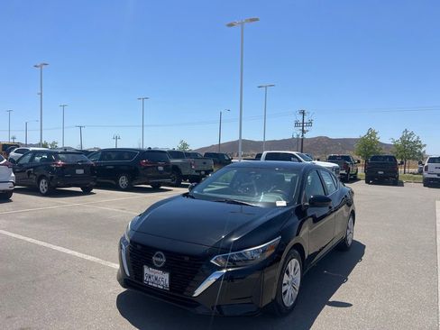 Used 2024 Nissan Sentra S FWD image 4