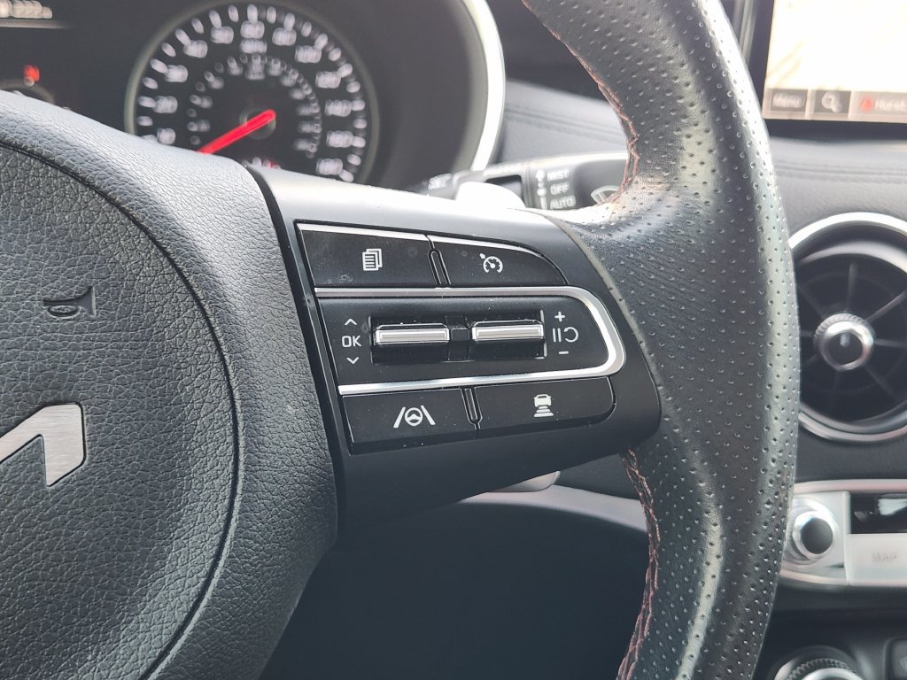 Used 2022 Kia Stinger GT-Line w/ Sun & Sound Package AWD/4WD image 27