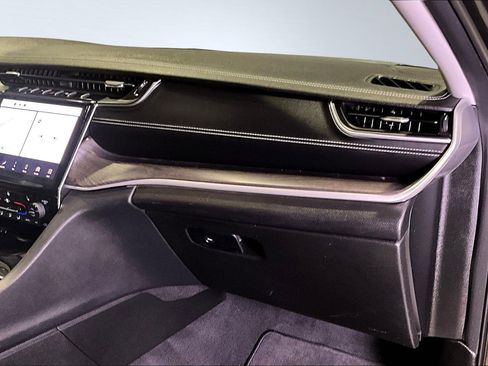 Used 2022 Jeep Grand Cherokee L Limited image 26