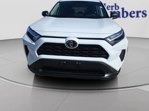 Used 2024 Toyota RAV4 LE AWD/4WD image 9