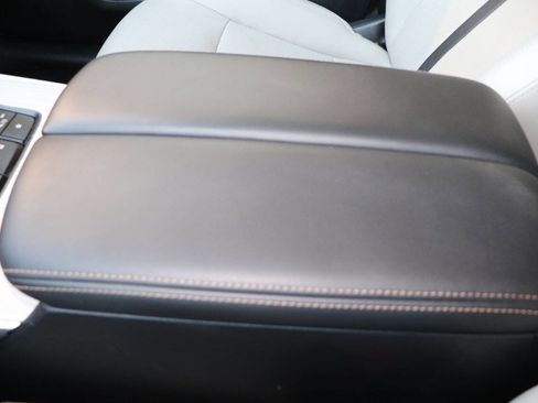 Used 2024 MAZDA CX-90 Plug-In Hybrid w/ Preferred AWD/4WD image 34