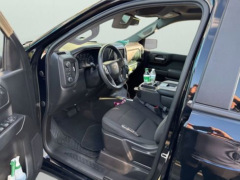 Used 2021 Chevrolet Silverado 1500 Custom w/ LPO, Dark Essentials Package image 10