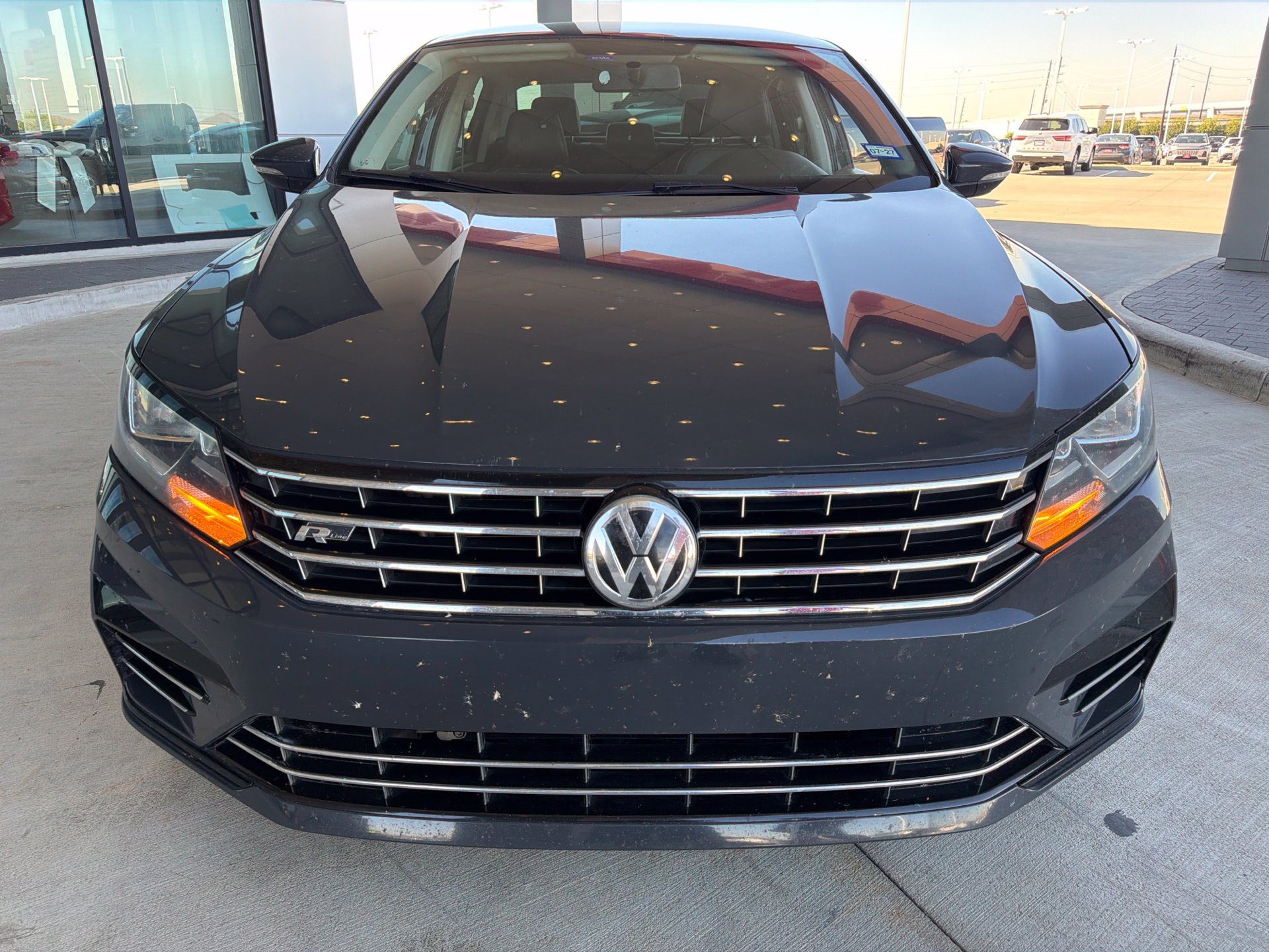 Used 2017 Volkswagen Passat 1.8T R-Line FWD image 8