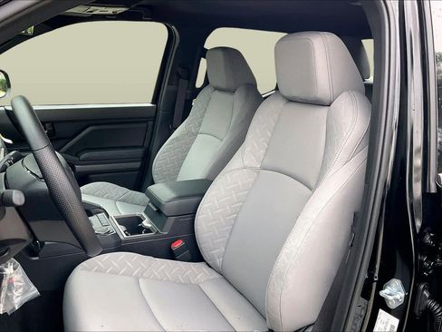 New 2026 Toyota Tacoma SR5 image 9