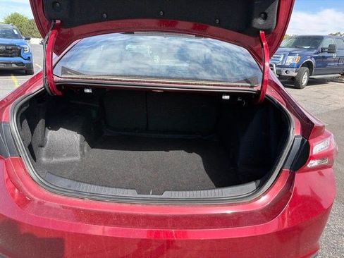 Used 2019 Chevrolet Malibu LT FWD image 7