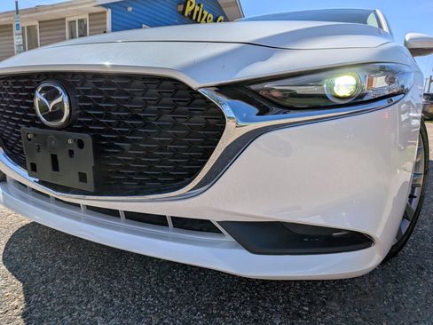 Used 2023 MAZDA MAZDA3 s FWD image 9