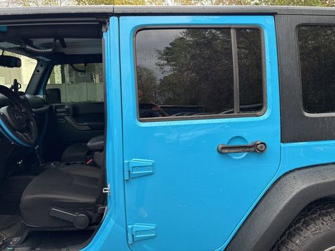 Used 2017 Jeep Wrangler Unlimited Sport w/ Quick Order Package 24S image 12