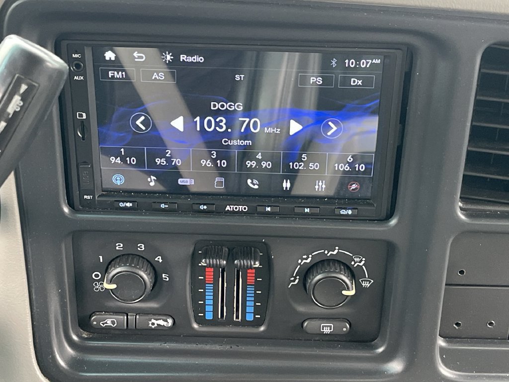 Used 2004 GMC Sierra 2500 SLE w/ Heavy-Duty Power Package AWD/4WD image 13