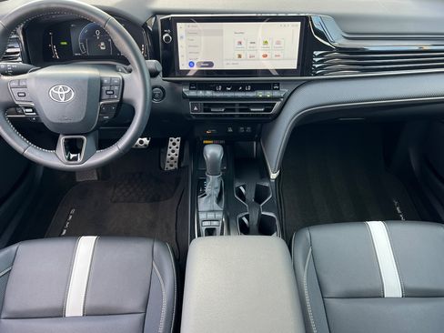 Used 2025 Toyota Camry SE w/ Multimedia Upgrade Package FWD image 13