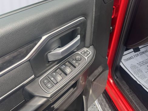 Used 2024 RAM 2500 Big Horn AWD/4WD image 28