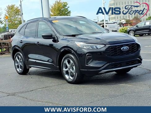 Used 2024 Ford Escape ST-Line w/ Tech Pack #1 AWD/4WD image 1