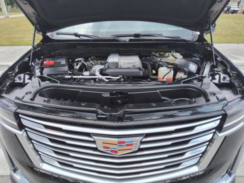 Used 2021 Cadillac Escalade Premium Luxury Platinum AWD/4WD image 49