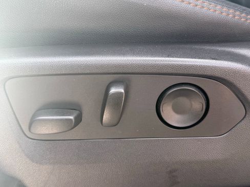 Used 2023 GMC Sierra 1500 AT4 w/ AT4 Premium Package image 40