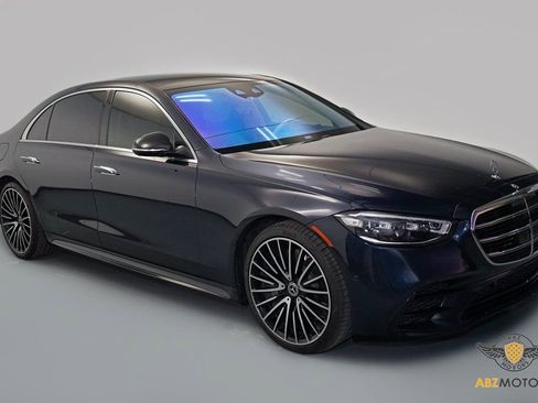 Used 2022 Mercedes-Benz S 500 4MATIC image 2