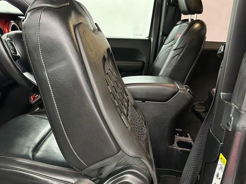 Used 2019 Jeep Wrangler Rubicon AWD/4WD image 24