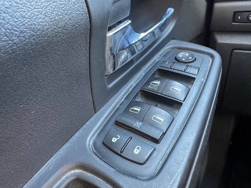 Used 2012 Jeep Liberty Sport image 22