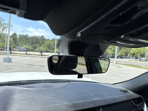 Used 2025 Jeep Grand Cherokee Laredo X image 25