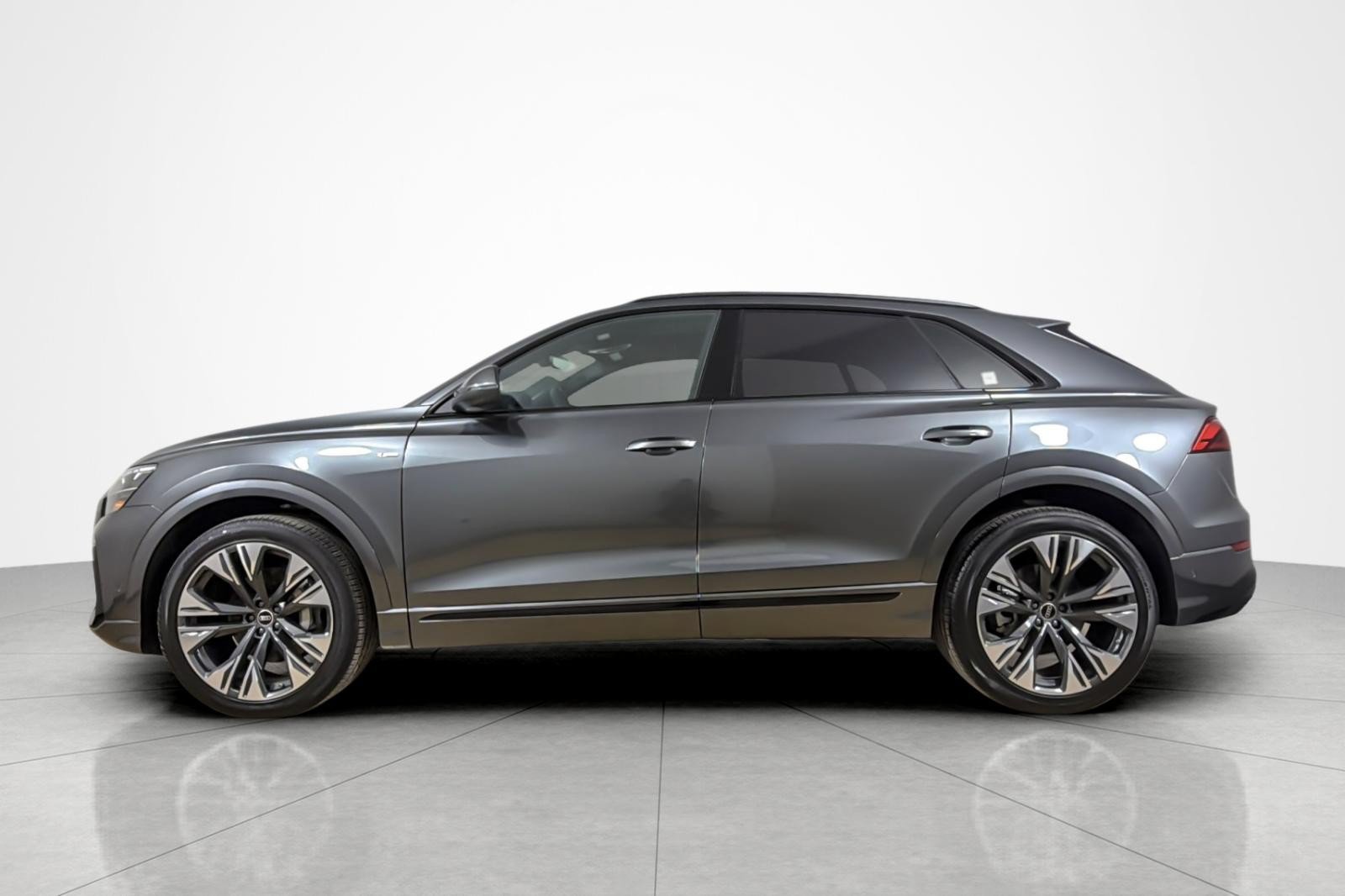 Used 2026 Audi Q8 Premium Plus w/ Premium Plus Package AWD/4WD image 2