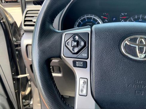 Used 2016 Toyota 4Runner SR5 Premium AWD/4WD image 24