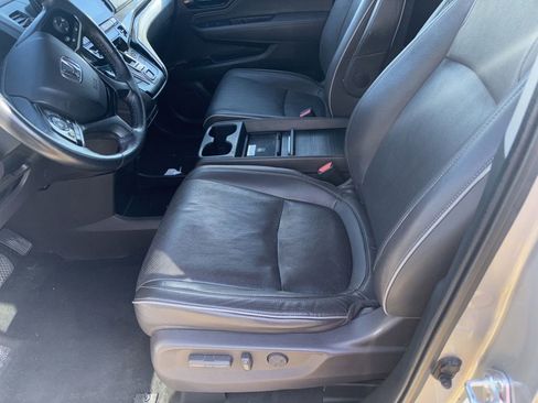 Used 2023 Honda Odyssey Elite image 5