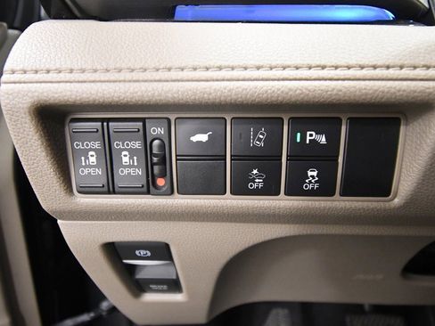 Certified 2018 Honda Odyssey Elite image 20