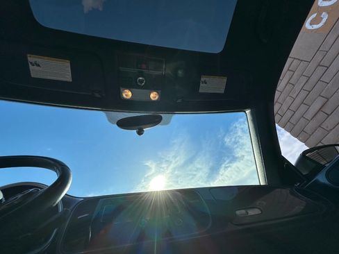 Used 2015 Volkswagen Beetle 1.8T image 13