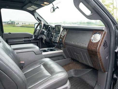 Used 2013 Ford F450 Platinum image 31