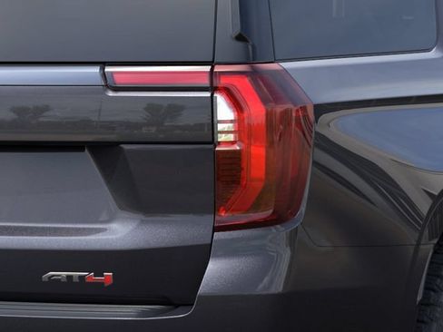 New 2026 GMC Yukon XL AT4 w/ AT4 Premium Plus Package AWD/4WD image 11