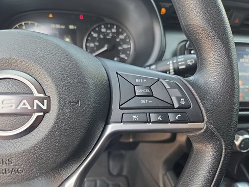 Certified 2023 Nissan Kicks SV FWD image 17