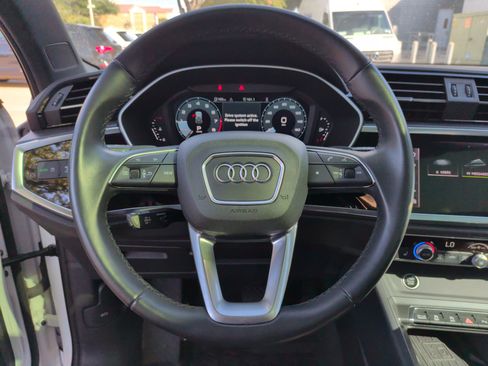 Used 2024 Audi Q3 2.0T Premium Plus AWD/4WD image 17