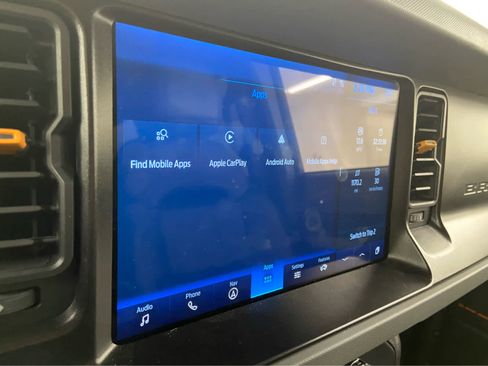 Used 2021 Ford Bronco Badlands image 25