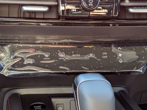New 2026 Nissan Kicks SR FWD image 20