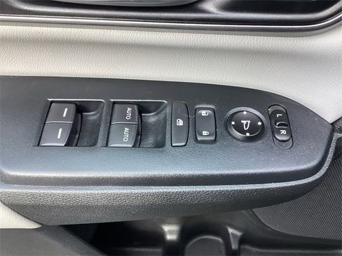 Used 2018 Honda CR-V EX-L image 16