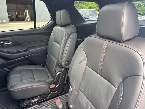 Used 2023 Chevrolet Traverse RS AWD/4WD image 20