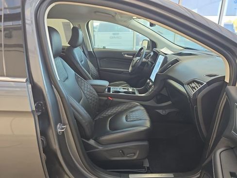 Used 2024 Ford Edge Titanium image 35