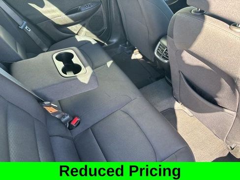 Used 2023 Chevrolet Malibu LT image 36
