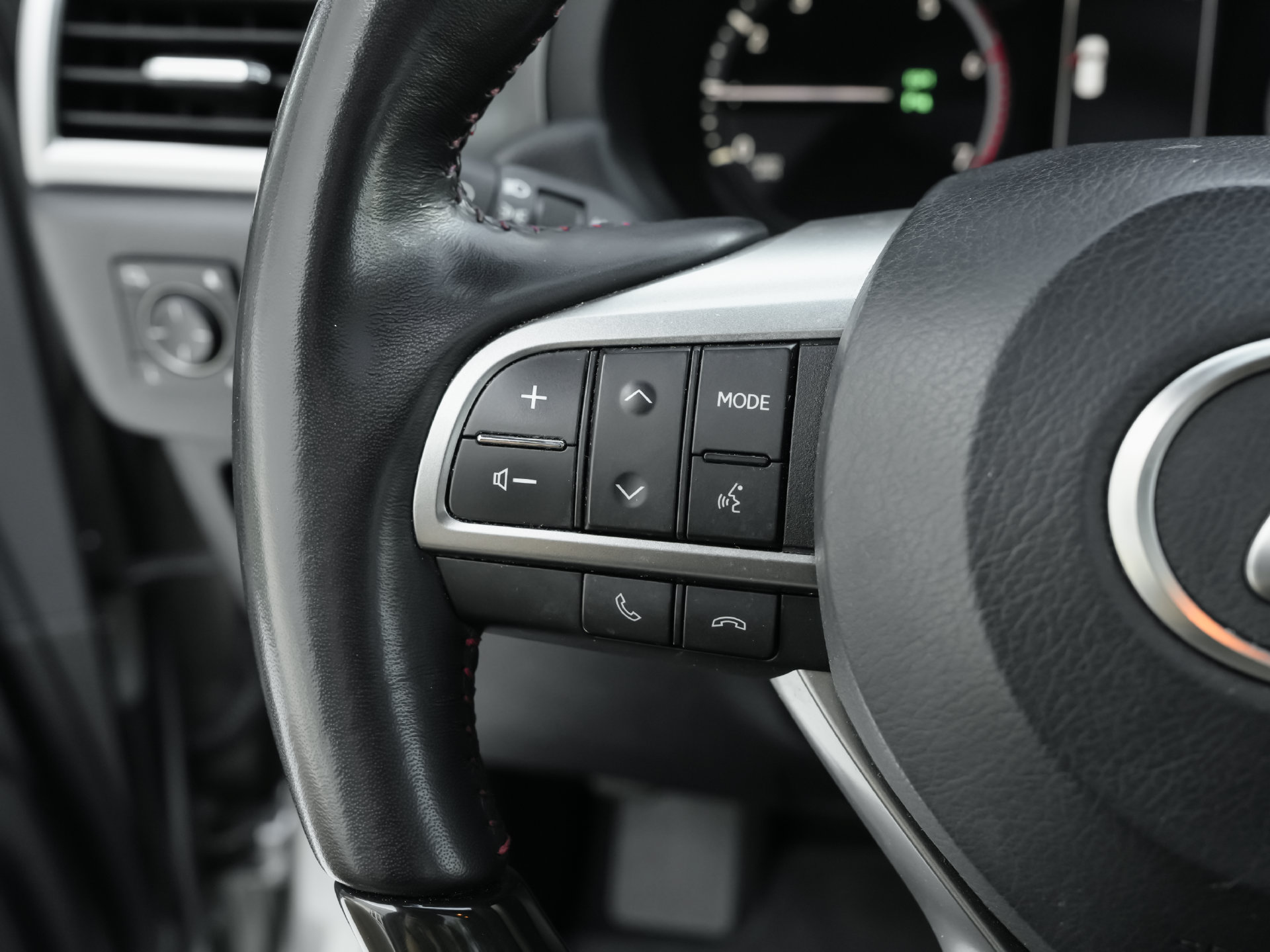Used 2022 Lexus GX 460 Premium w/ Accessory Package AWD/4WD image 21
